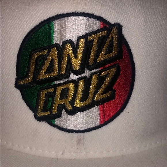 Men’s Santa Cruz hat - Picture 2 of 3
